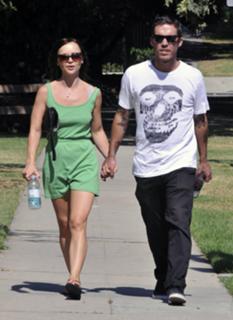 Christina Ricci feet photo thumbnail