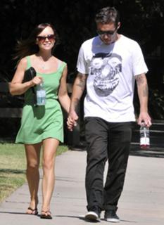 Christina Ricci feet photo thumbnail