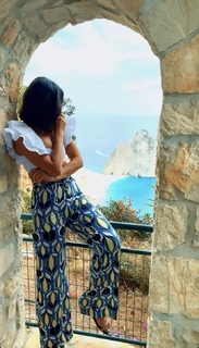 Klaudia Halejcio feet photo thumbnail