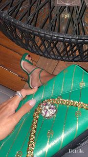 Cristina Buccino feet photo thumbnail
