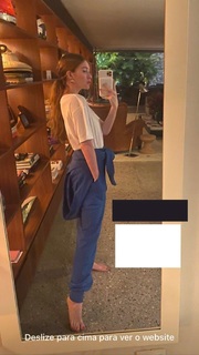 Marina Ruy Barbosa feet photo thumbnail