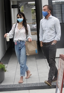 Jordana Brewster feet photo thumbnail