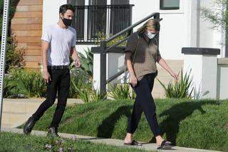 Mischa Barton feet photo thumbnail