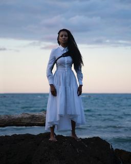 Kat Graham feet photo thumbnail