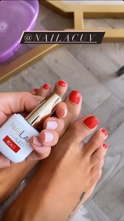 Natalia Siwiec feet photo thumbnail