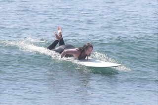 Leighton Meester feet photo thumbnail