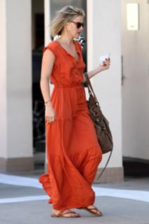 Ali Larter feet photo thumbnail