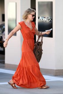 Ali Larter feet photo thumbnail