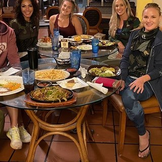 Valentina Shevchenko feet photo thumbnail