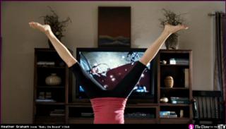 Heather Graham feet photo thumbnail