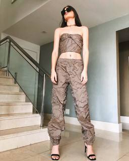 Camila Queiroz feet photo thumbnail