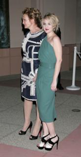 Drew Barrymore feet photo thumbnail