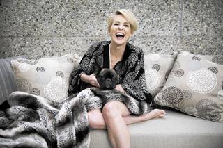 Sharon Stone feet photo thumbnail