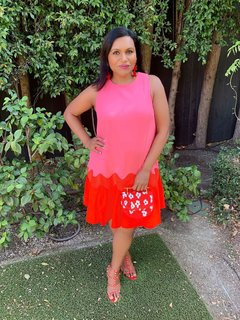 Mindy Kaling feet photo thumbnail