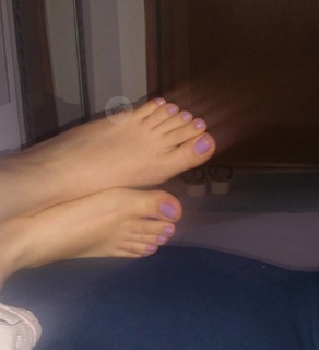 Isa Pes feet photo thumbnail