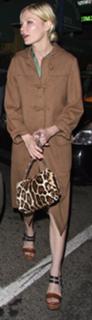 Kirsten Dunst feet photo thumbnail