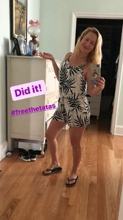 Angela Kinsey feet photo thumbnail