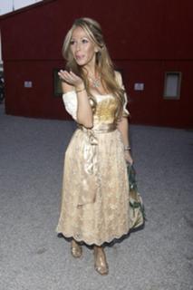 Gülcan Kamps feet photo 2