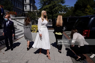 Ivanka Trump feet photo thumbnail