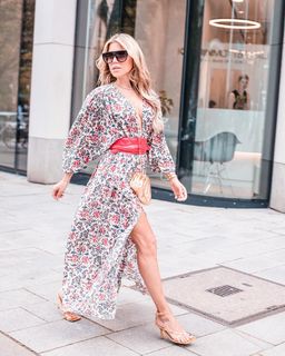 Sylvie Meis feet photo thumbnail