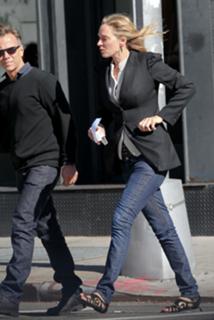 Uma Thurman feet photo thumbnail