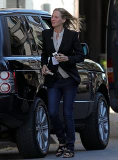 Uma Thurman feet photo thumbnail