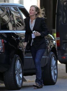 Uma Thurman feet photo thumbnail