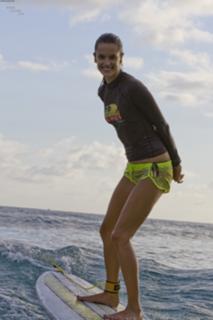 Alessandra Ambrosio feet photo thumbnail