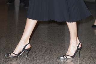 Queen Letizia of Spain feet photo thumbnail