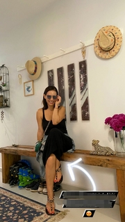Claudia Lizaldi feet photo thumbnail