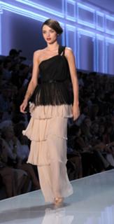 Miranda Kerr feet photo thumbnail
