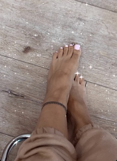 Larsa Pippen feet photo thumbnail