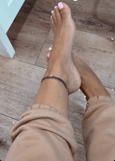 Larsa Pippen feet photo thumbnail