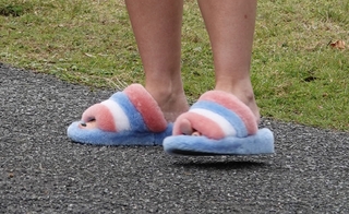 Kerry Katona feet photo thumbnail
