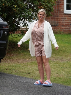 Kerry Katona feet photo thumbnail