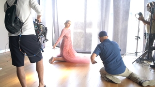 Hadise feet photo thumbnail