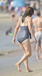 Jennifer Garner feet photo thumbnail