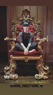 Katherine von Drachenberg feet photo thumbnail