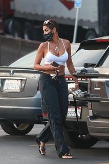 Nicole Murphy feet photo thumbnail