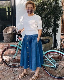 Sasha Alexander feet photo thumbnail