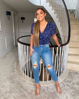 Jacqueline Jossa feet photo thumbnail