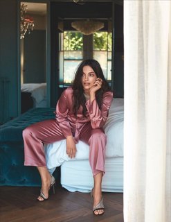 Deepika Padukone feet photo thumbnail