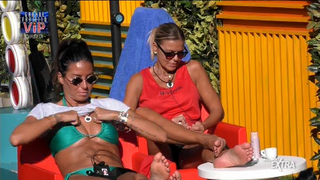 Elisabetta Gregoraci feet photo thumbnail