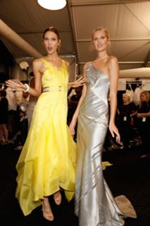 Karlie Kloss feet photo thumbnail