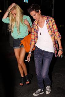 Lindsay Lohan feet photo thumbnail