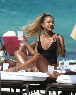 Karrueche Tran feet photo thumbnail