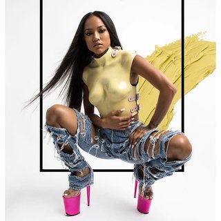 Karrueche Tran feet photo thumbnail