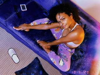 Christina Milian feet photo thumbnail