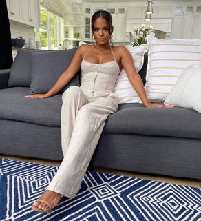 Christina Milian feet photo thumbnail