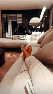 Anna Lewandowska feet photo thumbnail